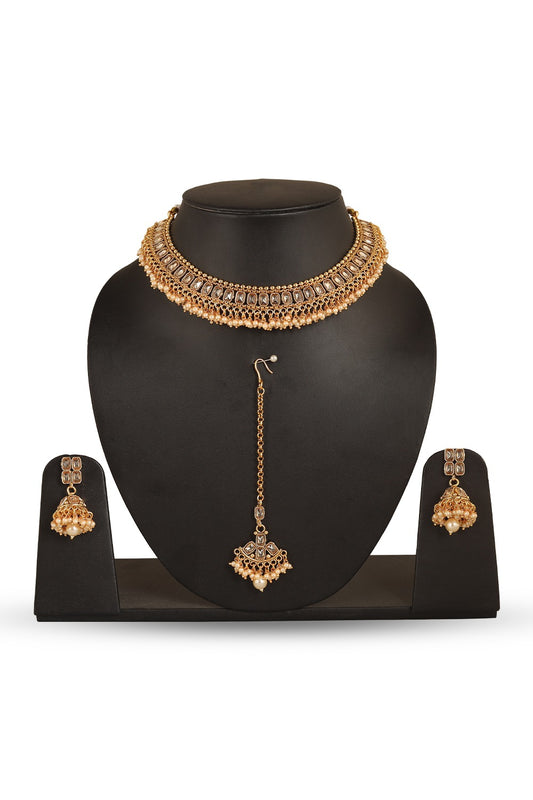 Kundan Choker with Beaded Tikka & Cluster Jhumkas